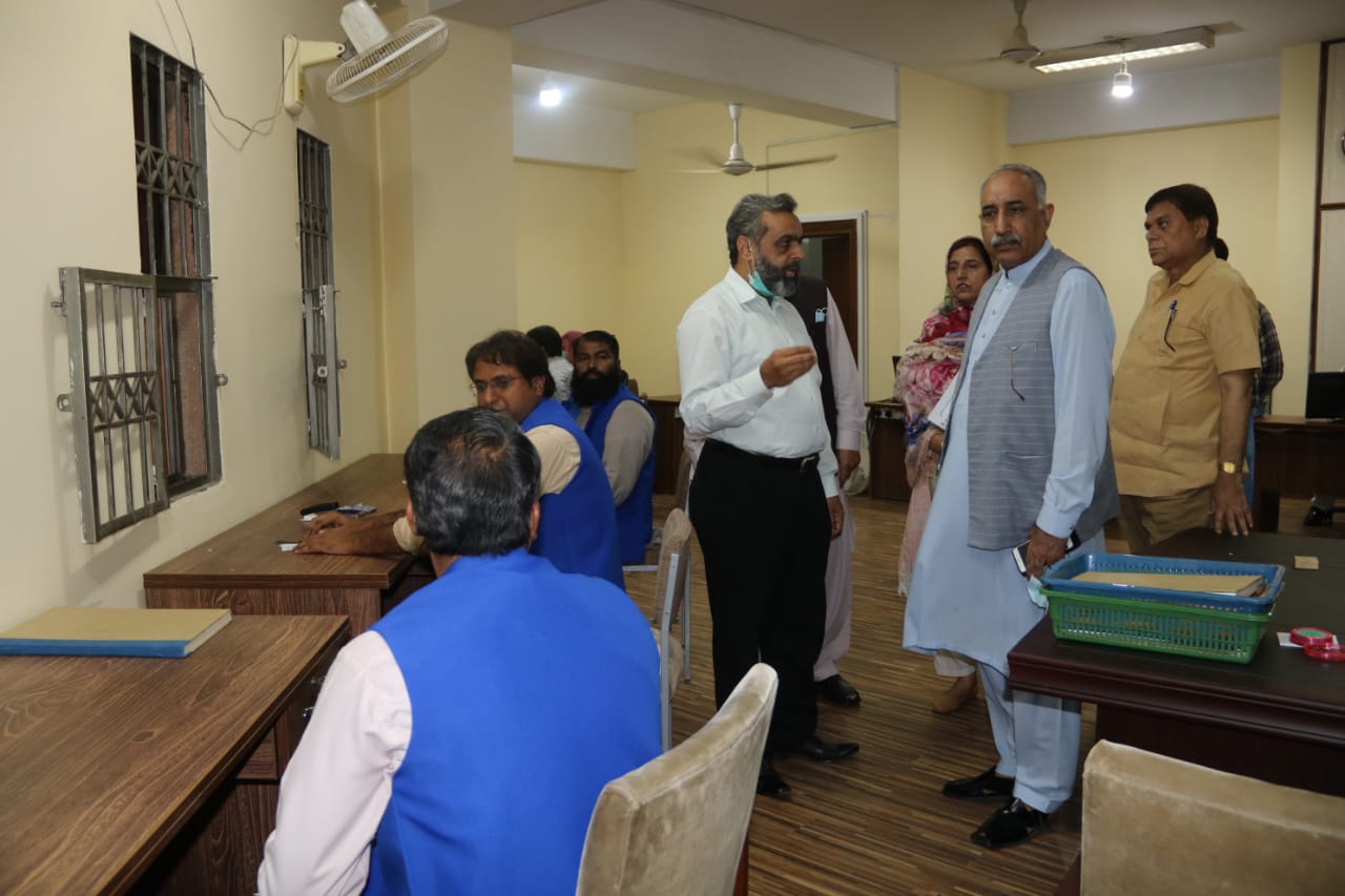 Chairmen in BISEs Punjab visiting Facilitation Center at BISE Lahore